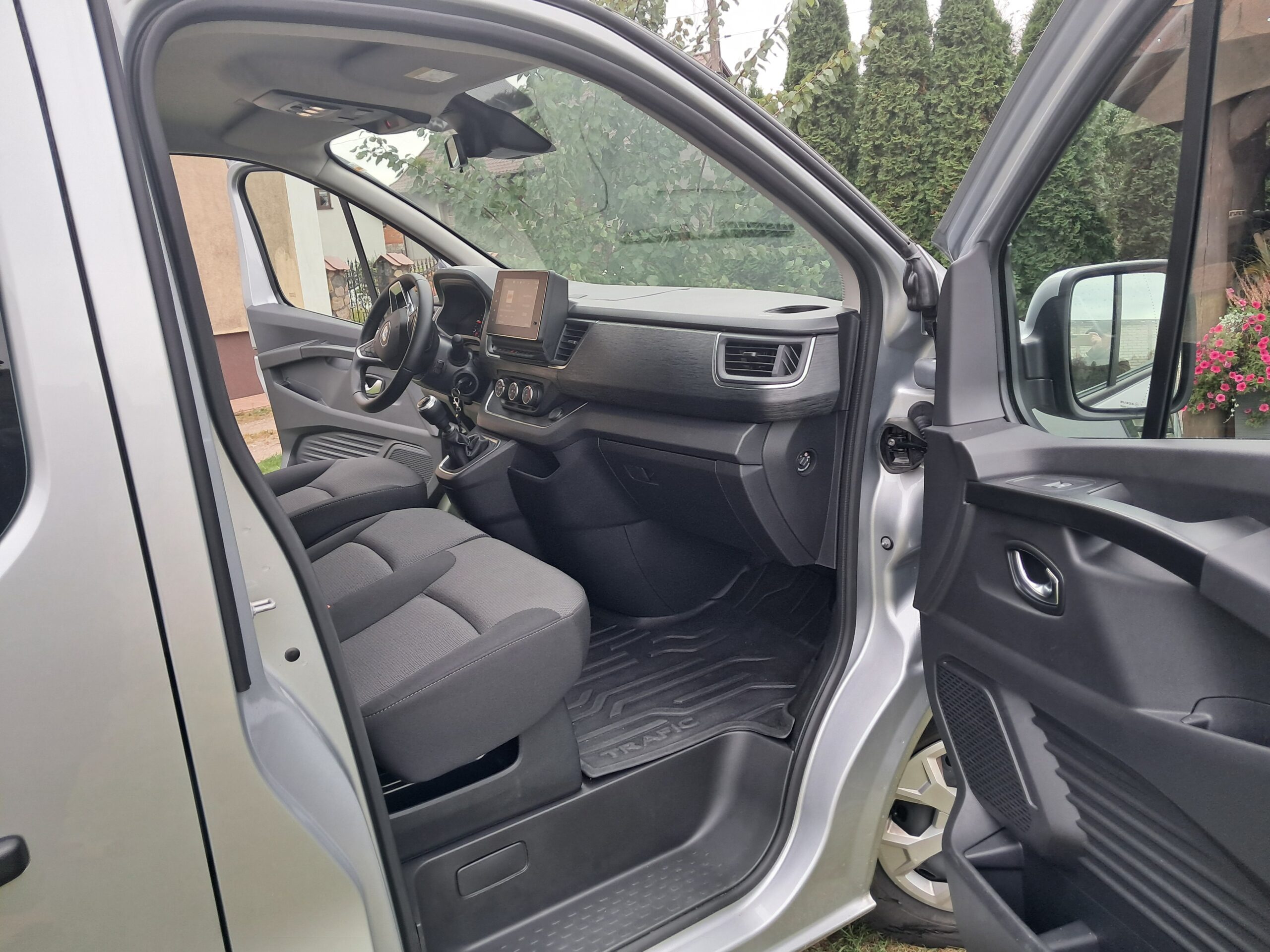 wynajem busów Purzycki – komfortowe przewozy dla grup